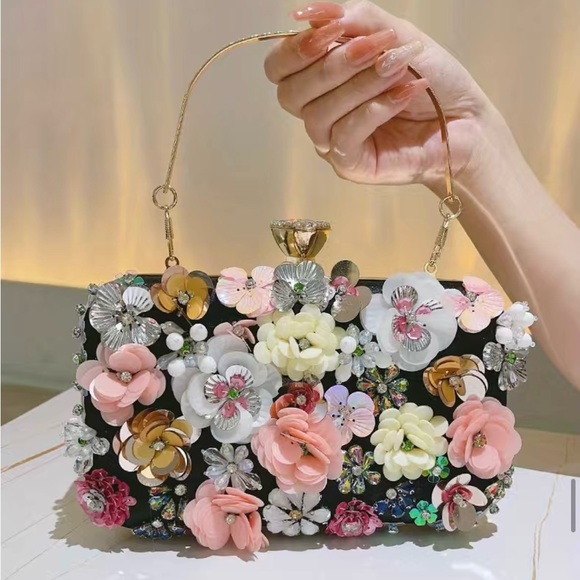 Jane Chic Designs Black Blooming Bliss Clutch - Picture 1 of 9